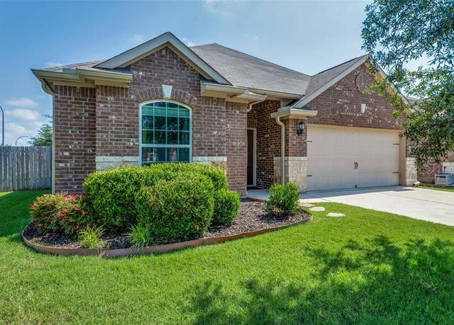 Property at 4201 Tower Ln, Crowley, TX 76036, 3 beds, 2 baths