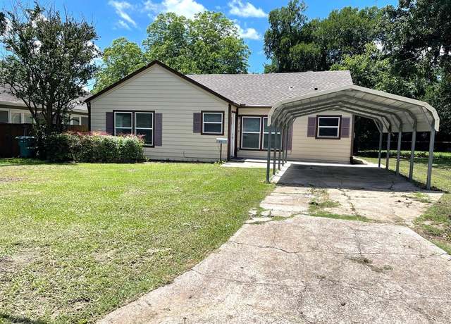 Property at 304 N Mckown Ave, Sherman, TX 75092, 3 beds, 2 baths