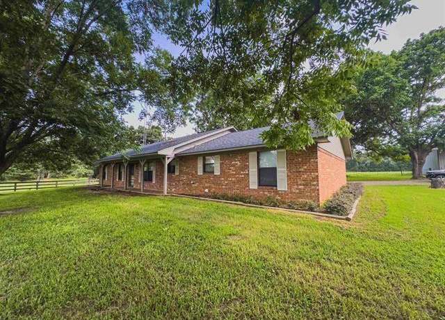 Property at 16388 County Road 3419, Brownsboro, TX 75756, 3 beds, 2 baths