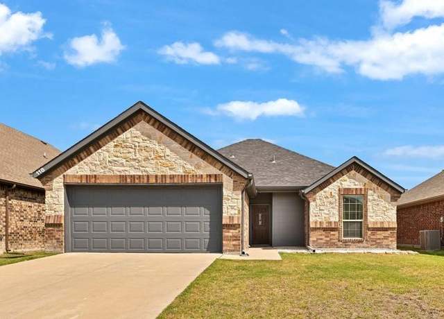 Property at 118 Cherokee St, Greenville, TX 75402, 3 beds, 2 baths