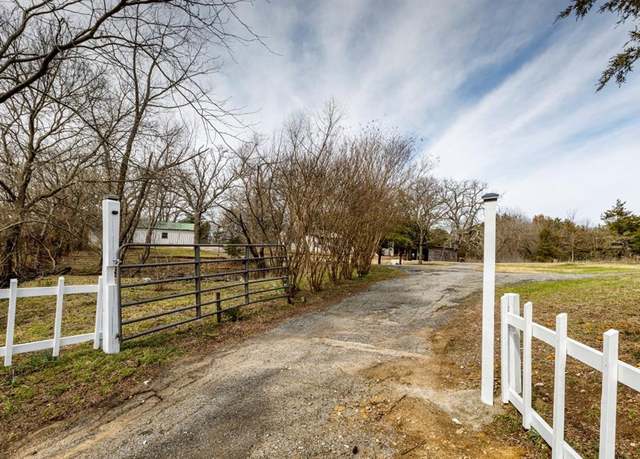 Property at 1751 Whitney Rd, Sherman, TX 75090, 4 beds, 2 baths
