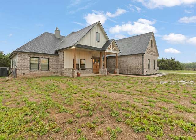Property at 7717 Kenleigh Ln, Rio Vista, TX 76093, 4 beds, 2.5 baths