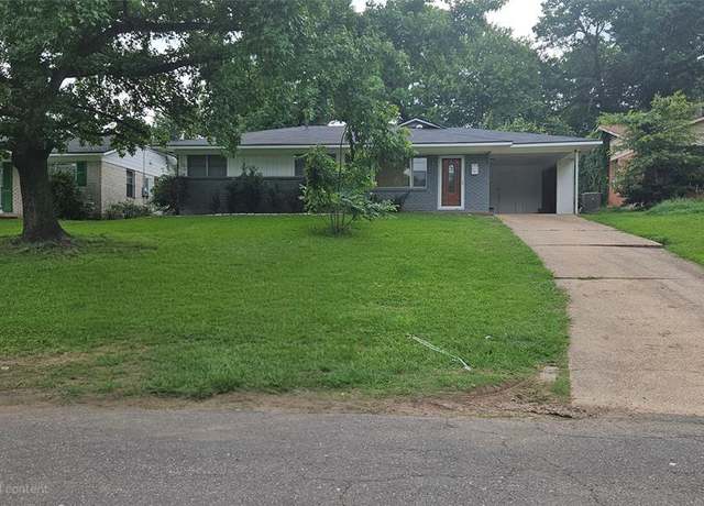 Property at 1724 Cross Lake Blvd, Shreveport, LA 71109, 3 beds, 2 baths