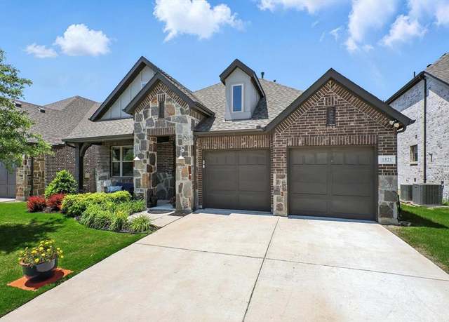 Property at 1521 Twistleaf Rd, Flower Mound, TX 76226, 3 beds, 2 baths
