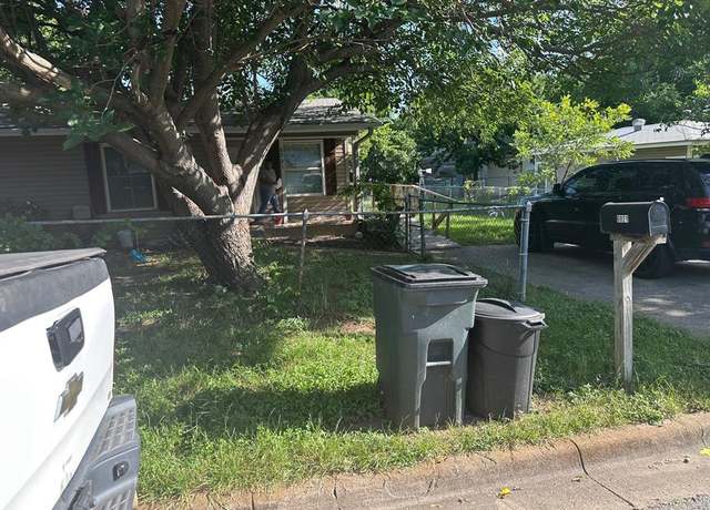 Property at 6021 Yeary St, Lake Worth, TX 76135, 3 beds, 1 bath