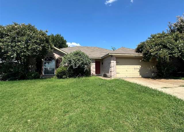 Property at 1814 Cancun Dr, Mansfield, TX 76063, 3 beds, 2 baths