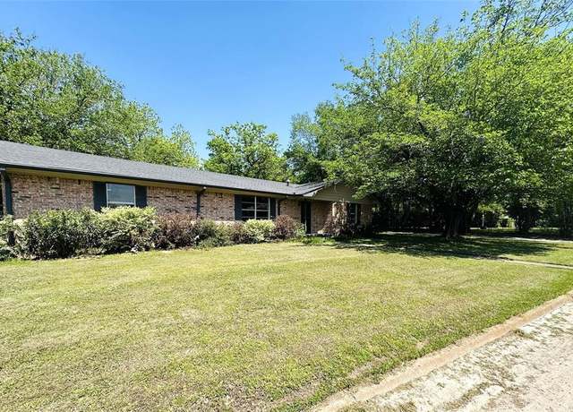 Property at 202 Wanda Dr, Winnsboro, TX 75494, 4 beds, 2 baths