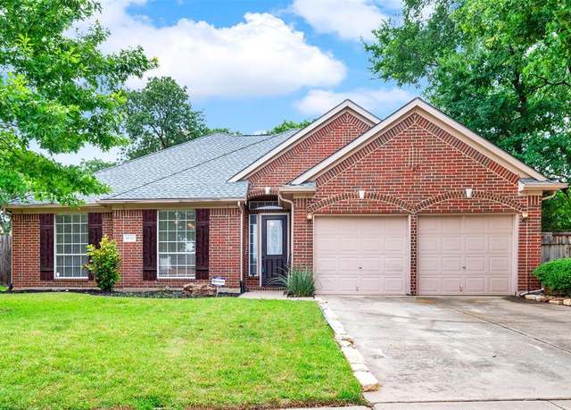 Property at 1405 Oak Hill Cir, Lewisville, TX 75067, 3 beds, 2 baths
