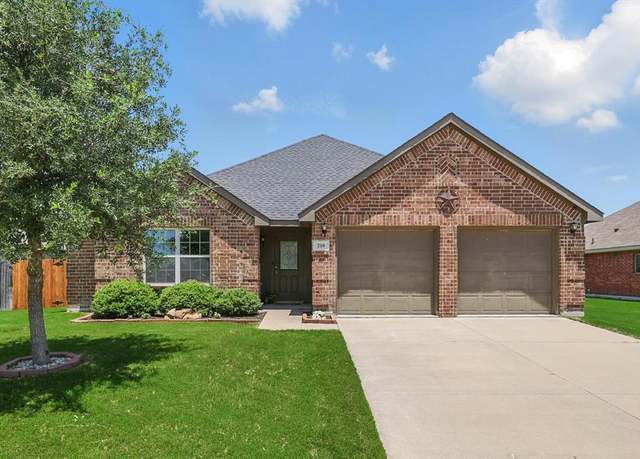 Property at 210 Hackney St, Waxahachie, TX 75165, 3 beds, 2 baths