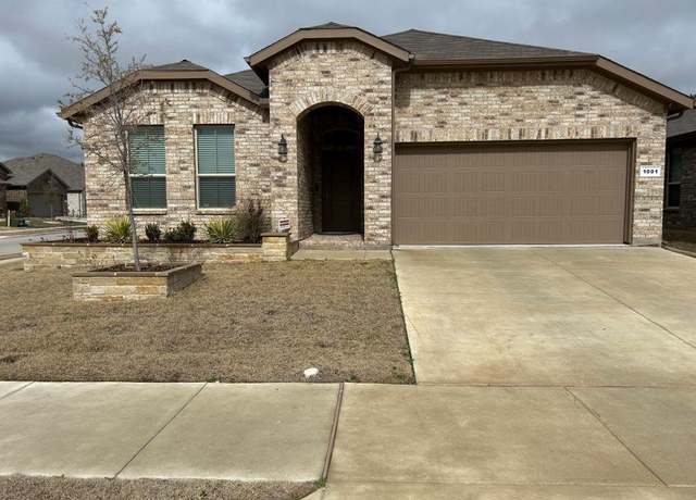 Property at 1001 Croxley Way, Fort Worth, TX 76247, 4 beds, 2 baths