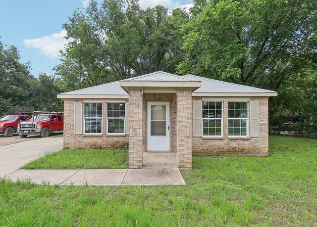 Property at 12824 Seagoville Rd, Balch Springs, TX 75180, 3 beds, 2 baths