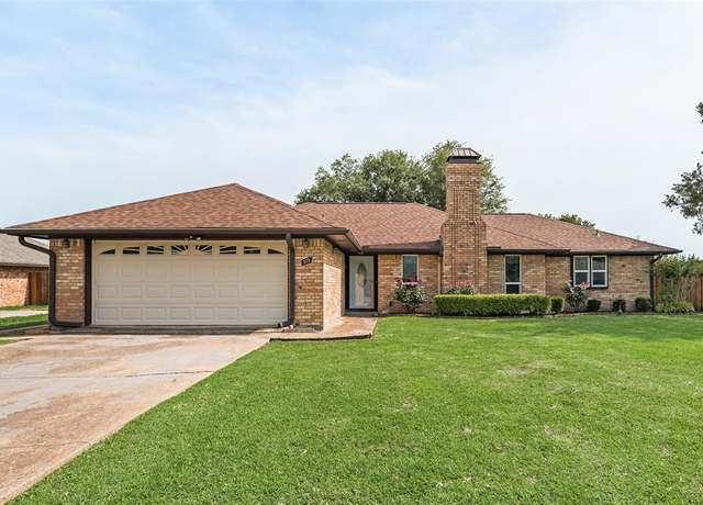 Property at 525 Leatherwood Ln, Greenville, TX 75402, 3 beds, 2 baths
