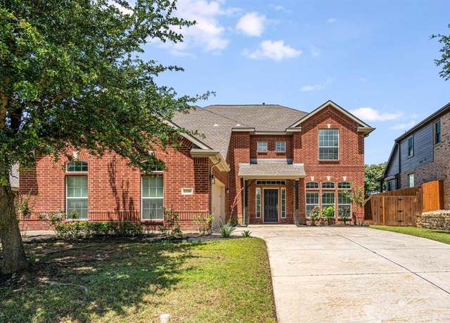 Property at 12816 Lizzie Pl, Fort Worth, TX 76244, 5 beds, 3.5 baths
