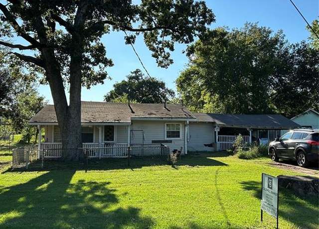 Property at 1017 N Spring, Grand Saline, TX 75140, 2 beds, 1 bath