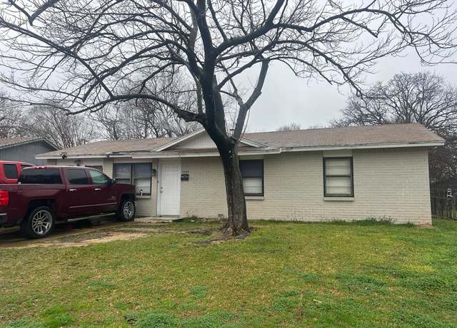 Property at 1505 Greenbrier Dr, Mesquite, TX 75149, 4 beds, 3 baths