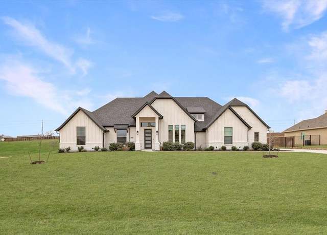 Property at 1005 Aledo Ridge Ct, Fort Worth, TX 76108, 4 beds, 2.5 baths