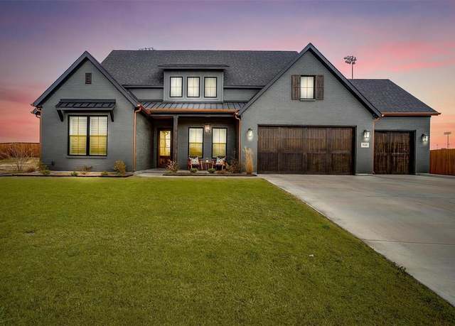 Property at 510 Eagle Ct E, Aledo, TX 76008, 4 beds, 2.5 baths