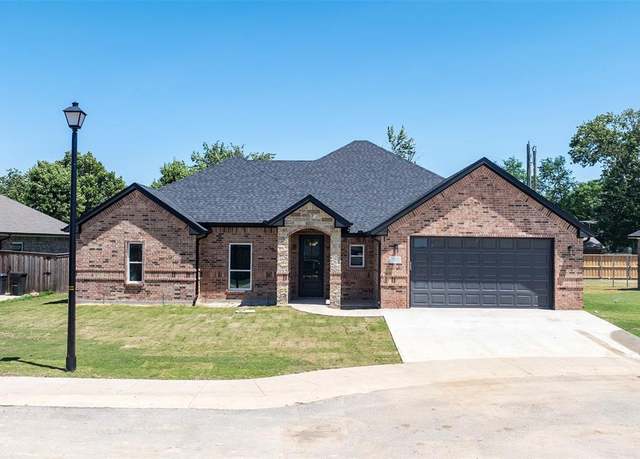 Property at 717 Cobblestone Cir, Mabank, TX 75147, 4 beds, 2 baths
