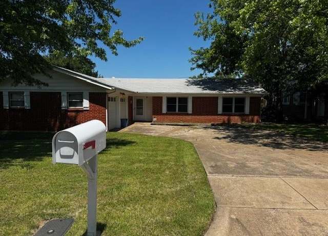 Property at 7625 Deaver Dr, North Richland Hills, TX 76180, 4 beds, 2 baths