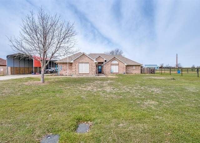 Property at 1304 Squires Ln, Krugerville, TX 76227, 4 beds, 2 baths