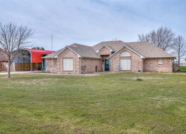 Property at 1304 Squires Ln, Krugerville, TX 76227, 4 beds, 2 baths