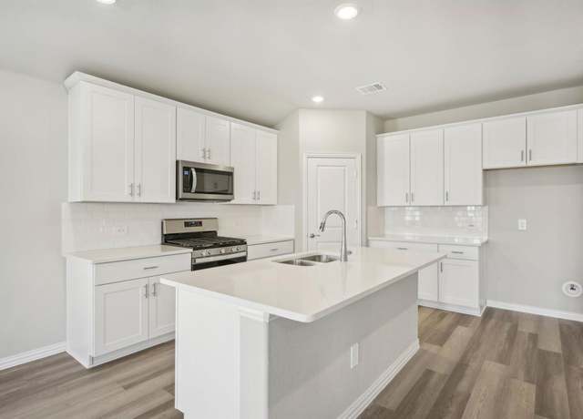 Property at 976 Linden Ct, Lavon, TX 75166, 3 beds, 2.5 baths