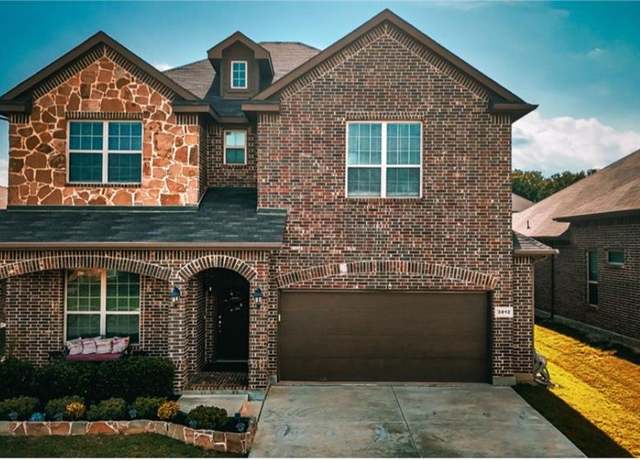 Property at 3812 Gennaker Dr, Denton, TX 76210, 4 beds, 2.5 baths