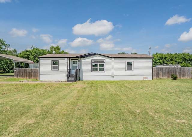 Property at 12791 Heather Brook Rd, Justin, TX 76247, 3 beds, 2 baths