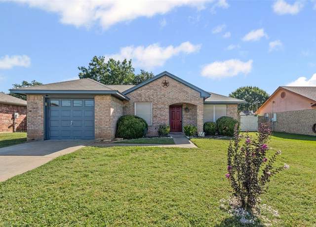 Property at 602 Mcanear St, Cleburne, TX 76033, 3 beds, 2 baths