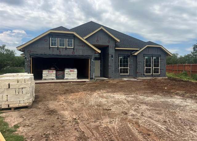 Property at 12516 Hopke Ct, Fort Worth, TX 76126, 4 beds, 2 baths
