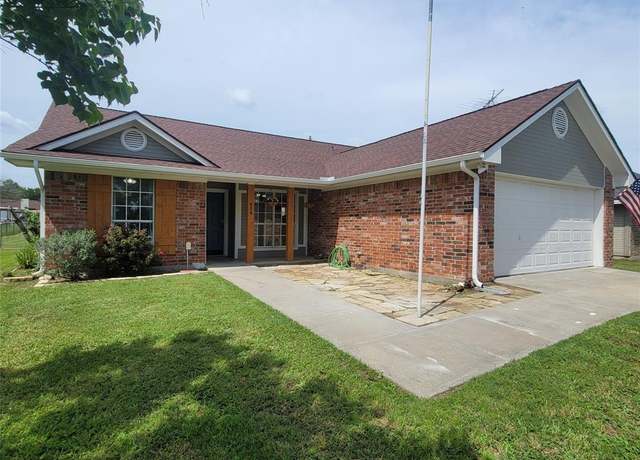 Property at 608 Concho Dr, Oak Point, TX 75068, 3 beds, 2 baths