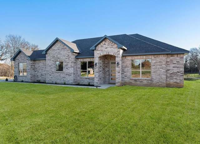 Property at 738 SE County Road 3122, Corsicana, TX 75109, 4 beds, 2 baths