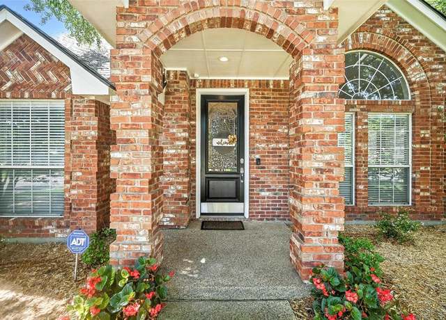 Property at 7605 Ramble Wood Trl, Fort Worth, TX 76132, 4 beds, 2 baths