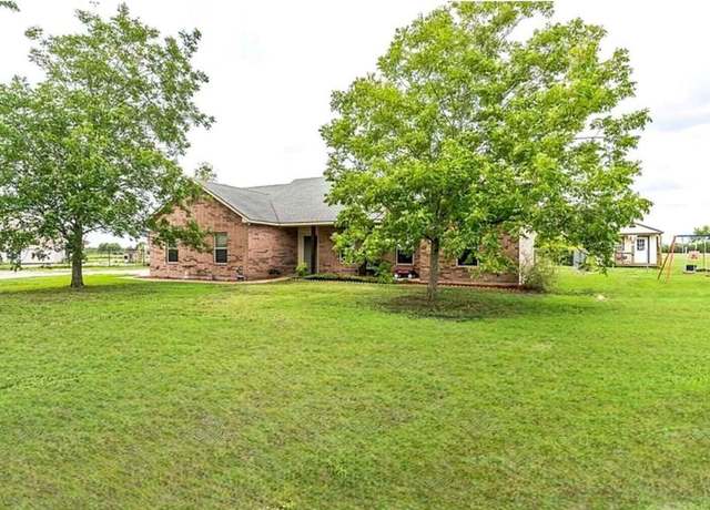 Property at 812 Ebenezer Rd, Palmer, TX 75152, 3 beds, 2 baths