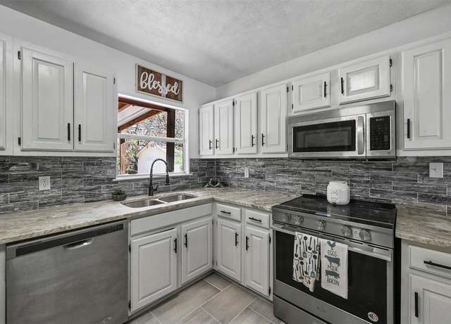 Property at 11817 Rupley Ln, Dallas, TX 75218, 2 beds, 1 bath