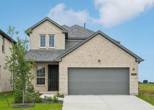 Property at 1206 Triton Dr, Seagoville, TX 75159, 4 beds, 2.5 baths