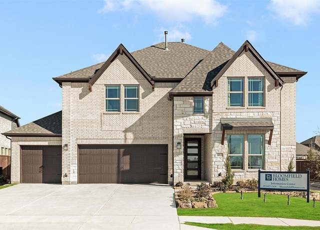 Property at 1013 Canuela Way, Fort Worth, TX 76247, 4 beds, 3.5 baths