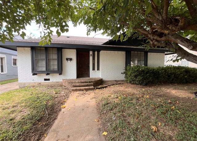 Property at 1104 E Robert St, Fort Worth, TX 76104, 3 beds, 2 baths