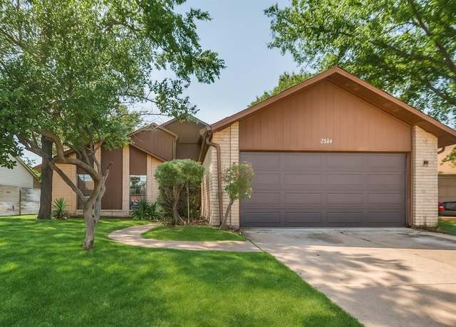 Property at 2324 Escalante Ave, Fort Worth, TX 76112, 4 beds, 2 baths