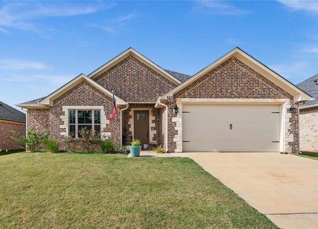 Property at 523 Cornerstone Rd, Lindale, TX 75771, 3 beds, 2 baths