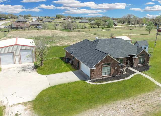 Property at 136 Private Road 3363, Paradise, TX 76073, 3 beds, 2 baths