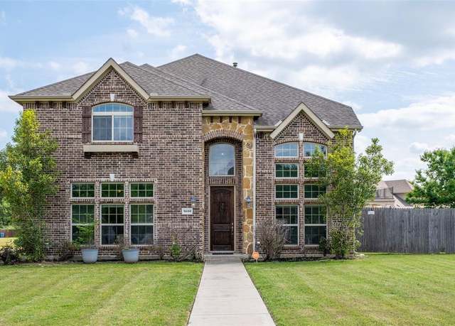Property at 1600 Stray Horn Dr, Desoto, TX 75115, 4 beds, 3 baths
