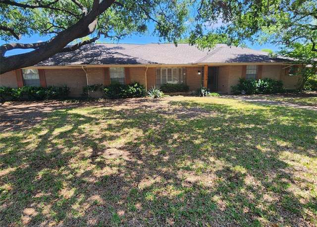 Property at 10318 Pensive Dr, Dallas, TX 75229, 4 beds, 3.5 baths