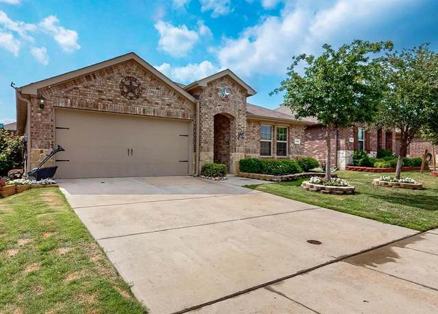Property at 1223 Trevino Rd, Forney, TX 75126, 4 beds, 2 baths