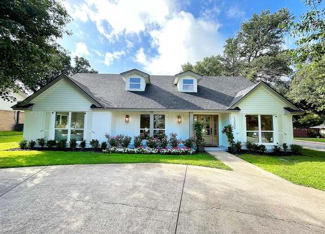Property at 13808 Peyton Dr, Dallas, TX 75240, 4 beds, 2.5 baths