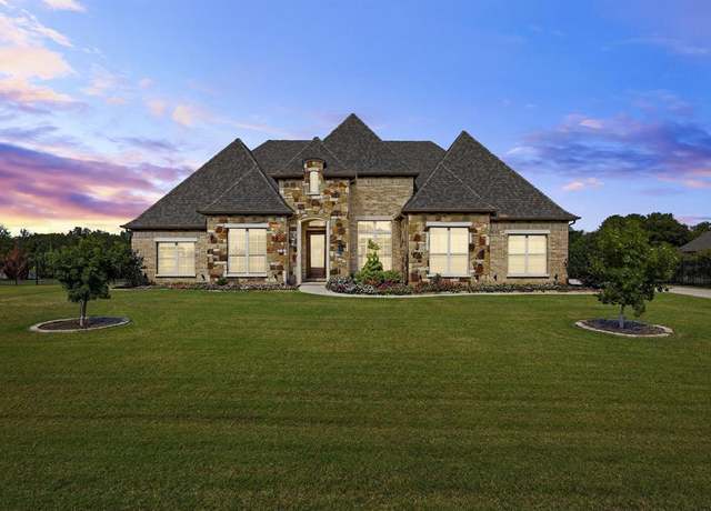 Property at 4513 Donnoli Dr, Flower Mound, TX 75022, 4 beds, 3 baths