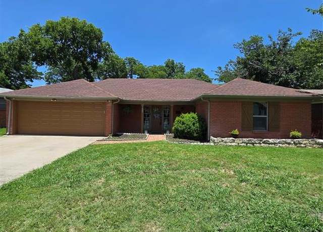 Property at 7609 Oxley Dr, Richland Hills, TX 76118, 3 beds, 2 baths