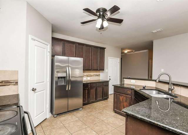 Property at 2121 Lorrie Ln, Weatherford, TX 76087, 4 beds, 2 baths