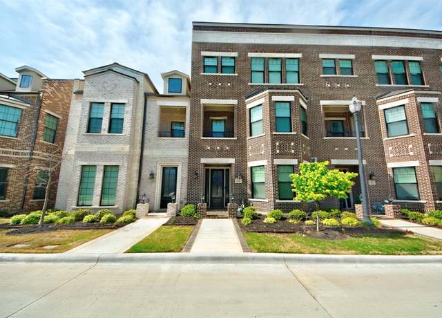 Property at 216 Morningside Dr, Roanoke, TX 76262, 4 beds, 3.5 baths