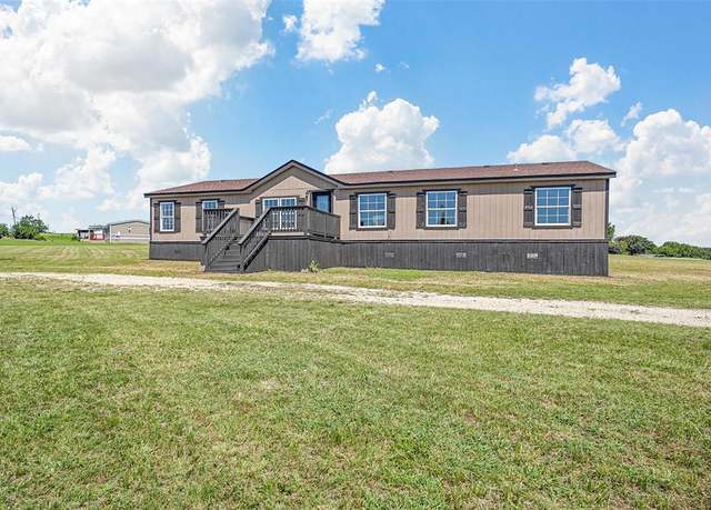 Property at 5500 Texas St, Joshua, TX 76058, 4 beds, 3 baths